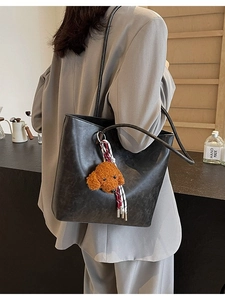 Borsa Tote in Pelle PU di Grande Capacità Vintage per Donna Borsa a Tracolla Pendolare alla Moda con Ciondolo Cane in Peluche