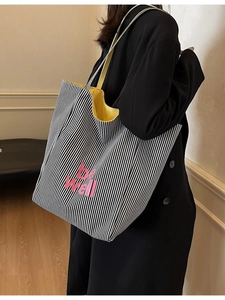 Damen Koreanischer Stil Streifen Segeltuch Tote Tasche Mode Buchstabendruck Große Kapazität Schulter Einkaufstasche Lässig Handtasche Pendlertasche