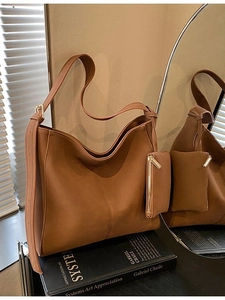 Retro brown oversized tote bag with adjustable strap and detachable mini coin purse