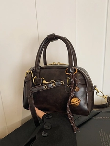 Petit Sac Bandoulière Femme Vintage en Cuir PU Mode Boston Sac à Main Oreiller Rétro Quotidien Sac Épaule Pour Femmes Cadeau
