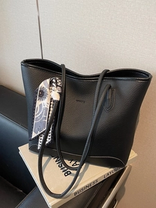 Classic black lychee pattern leather tote bag with elegant constellation silk scarf