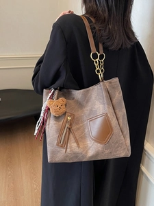 Retro brown large capacity tote bag with marble texture and plush bear charm