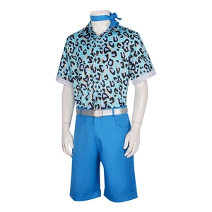 Ken cosplay set voor heren met blauwe luipaardprint shirt en short op een paspop