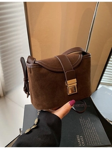 Retro dark brown frosted leather shoulder bag with gold metal clasp for women