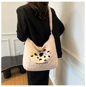 Pink quilted shoulder bag with heart pattern and cute puppy print for autumn winter