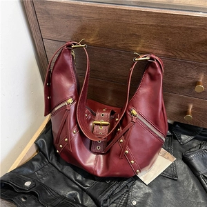 Vintage PU Leather Rivet Hobo Bag For Women Y2K Punk Style Shoulder Crossbody Bag With Belt Buckle Zipper Large Capacity