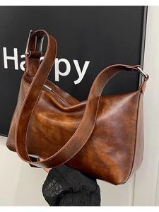 Vintage brown oil wax leather large capacity hobo bag with adjustable wide shoulder strap