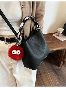 Fashion Women Bucket Bag Lychee Pattern PU Leather Crossbody Bag With Scarf Handle Plush Charm Shoulder Bag Versatile Purse