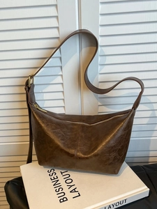 Vintage PU Leather Dumpling Crossbody Bag Women Small Shoulder Hobo Bag Minimalist Stitching Autumn Winter Fashion