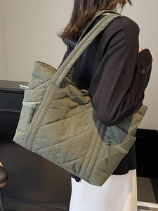 Quilted army green tote bag with large capacity and diamond stitch design for women
