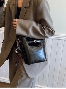 Women Retro PU Leather Bucket Crossbody Bag Large Capacity Fashion Shoulder Bag For Daily Commuting Office Trendy Chic Purse