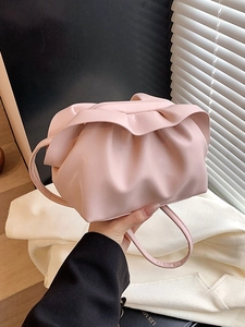 Sac nuage plissé rose en cuir PU souple avec bandoulière assortie pour femmes