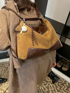 Large commuter tote bag in brown suede and leather patchwork with baseball charm