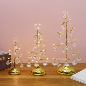 Ensemble de 3 sapins de Noël en fer doré avec lumières LED et pendentifs en cristal
