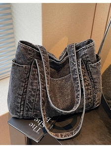 Grand sac cabas vintage en denim délavé gris foncé avec doubles poignées et poches