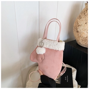 Rosafarbene Wildleder-Handtasche in Handschuhform mit weißem Kunstpelzbesatz