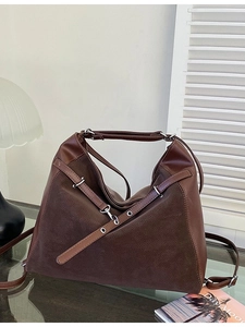 Brown large capacity shoulder bag with smooth leather and suede stitching details