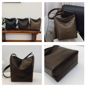 Détail du sac seau plissé grande capacité en cuir ciré vintage avec bandoulière