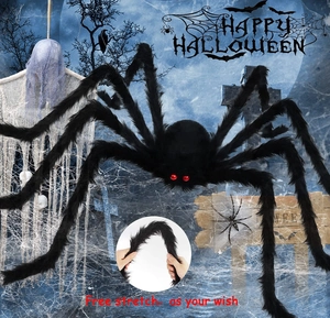 Ragno gigante di Halloween con zampe flessibili in una scena da cimitero