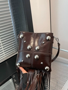 Borsa a Tracolla Vintage Punk con Frange e Rivetti per Donna Borsa a Spalla Piccola a Busta in Pelle PU Lusso con Nappa Regalo