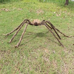 Halloween Decoration Giant Plush Spider With Red Eyes Simulation Scary Spider Prop For Haunted House Indoor Outdoor Yard Party Decor