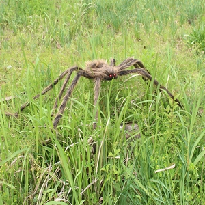Giant Halloween hairy spider decoration with red eyes for outdoor lawn and haunted house props