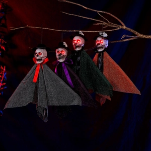 Κρεμαστά φαντάσματα Halloween με κόκκινα μάτια σε μαύρο, μοβ, πράσινο και πορτοκαλί χρώμα