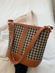 Sac seau vintage motif pied-de-poule avec garniture en cuir marron et bandoulière