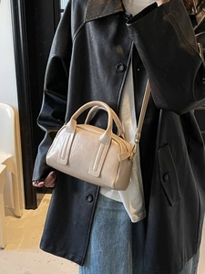 Sac à main Boston beige classique avec doubles poignées et bandoulière amovible réglable