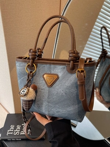 Women Fashion PU Leather Crossbody Bucket Bag Retro Solid Color Stitching Tote With Metal Triangle Decoration Daily Use