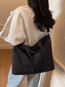 Grand sac cabas en toile noire pour femme avec doubles poignées et bandoulière