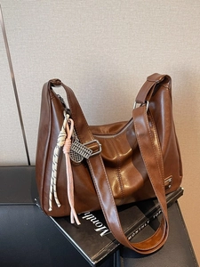 Women Retro PU Leather Large Capacity Tote Bag Casual Commuter Shoulder Crossbody Bag Minimalist Hobo Bag With Zipper Closure Handbag