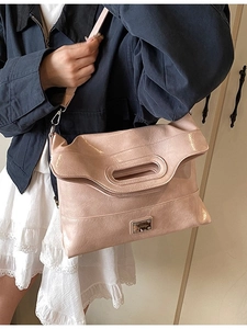 Women Large Capacity Glossy PU Leather Bucket Bag Retro Wrinkled Texture Shoulder Crossbody Bag With Top Handle Metal Decoration Casual Tote Bag