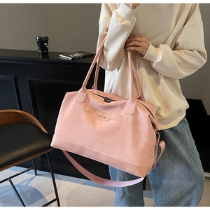 Grand sac cabas rose en similicuir avec fermeture zippée et bandoulière réglable