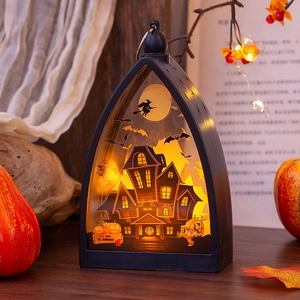 Lanterna luminosa di Halloween con castello infestato e design di streghe per tavolo