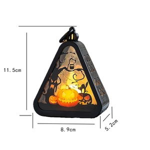 Detail van Halloween-lantaarn van 11,5 cm met lichtgevende pompoen- en vleermuismotieven