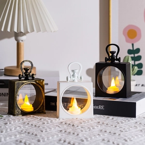 Retro-LED-Laternen-Set in Bronze, Weiß und Schwarz mit warmem, flackerndem Kerzenlicht