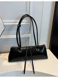 Modern PU Leather Baguette Shoulder Bag For Women Minimalist Underarm Bag With Long Tassels Large Capacity Fashion Handbag