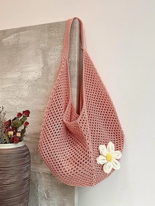 Pink hand-woven hollow knit shoulder tote bag with 3D daisy flower for summer beach