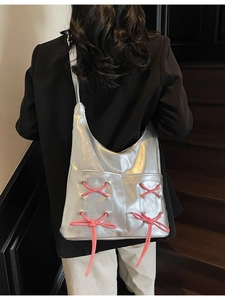 Women Large Capacity Bow Bucket Bag Metallic PU Leather Shoulder Bag Sweet Cool Y2K Tote Crossbody Bag Commuting Streetwear