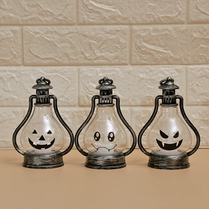 Set di lanterne retrò di Halloween con zucca, fantasma e vampiro in argento antico