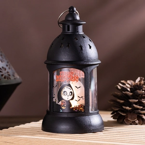 Decoratieve Halloween lantaarn met reaper-afbeelding en warm LED-licht voor sfeer