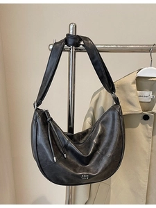 Sac Bandoulière Hobo en Cuir PU pour Femme de Grande Capacité Nouveau Mode Niche Sac à Dumpling Minimaliste Navette Sac
