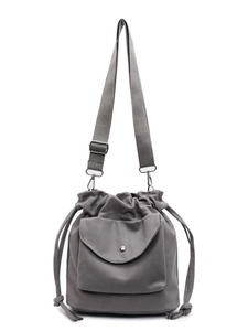 Sac seau minimaliste en toile grise avec cordon de serrage et bandoulière réglable