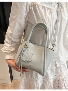 Women's Fashion Litchi Grain PU Leather Bucket Bag Small Crossbody Handbag With Cute Animal Pendant Letter Print Gold Hardware
