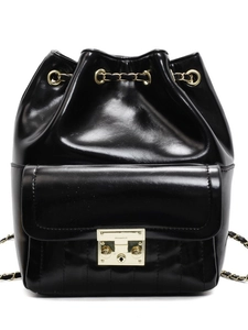 Sac à dos seau en cuir noir brillant avec cordon chaîne et détails dorés élégants