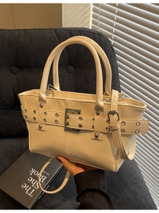 Borsa tote crema in ecopelle con design a cintura e tracolla regolabile