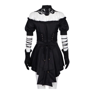 Achteraanzicht van zwarte Gothic Cosplay jurk met kant en grote strik in de taille