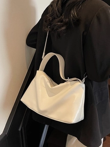 Modern Minimalist PU Leather Shoulder Bag For Women Fashion Pleated Pillow Crossbody Bag Elegant Daily Tote Bag High Sense Soft Handbag Large Capacity Zip Bag