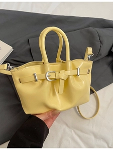 Retro PU Leather Bucket Bag Shiny Minimalist Handbag Belt Buckle Detachable Strap Women Crossbody Bag For Daily Commute